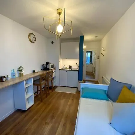 Apartament Studio Confortable, Equipe - 2min Caserne De Bonne *