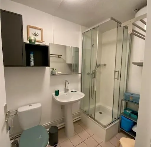 Studio Confortable, Equipe - 2min Caserne De Bonne Apartment